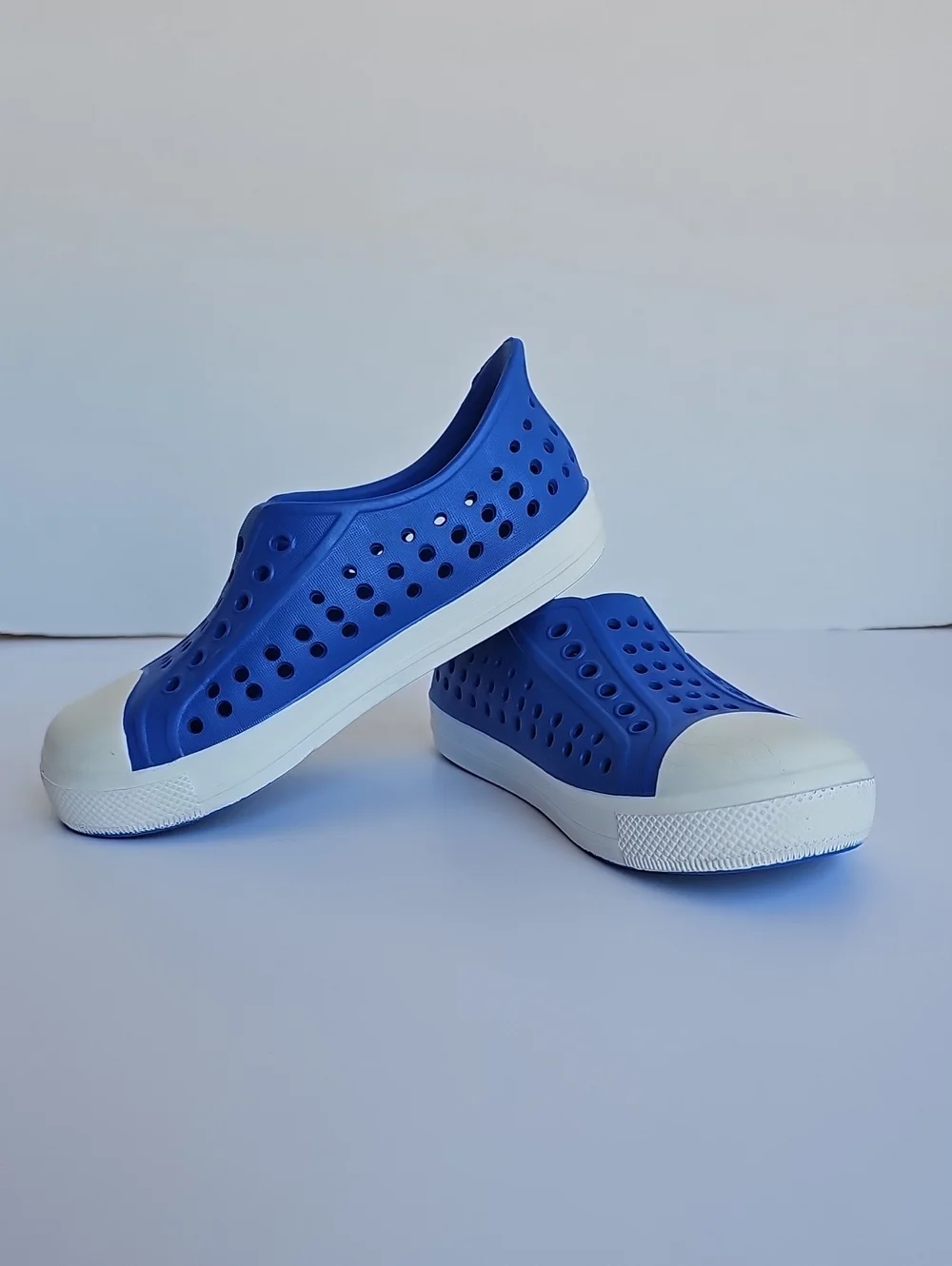 Wonder Nation Blue & White Rubber Water Shoes Slip On Clogs Size 9-10